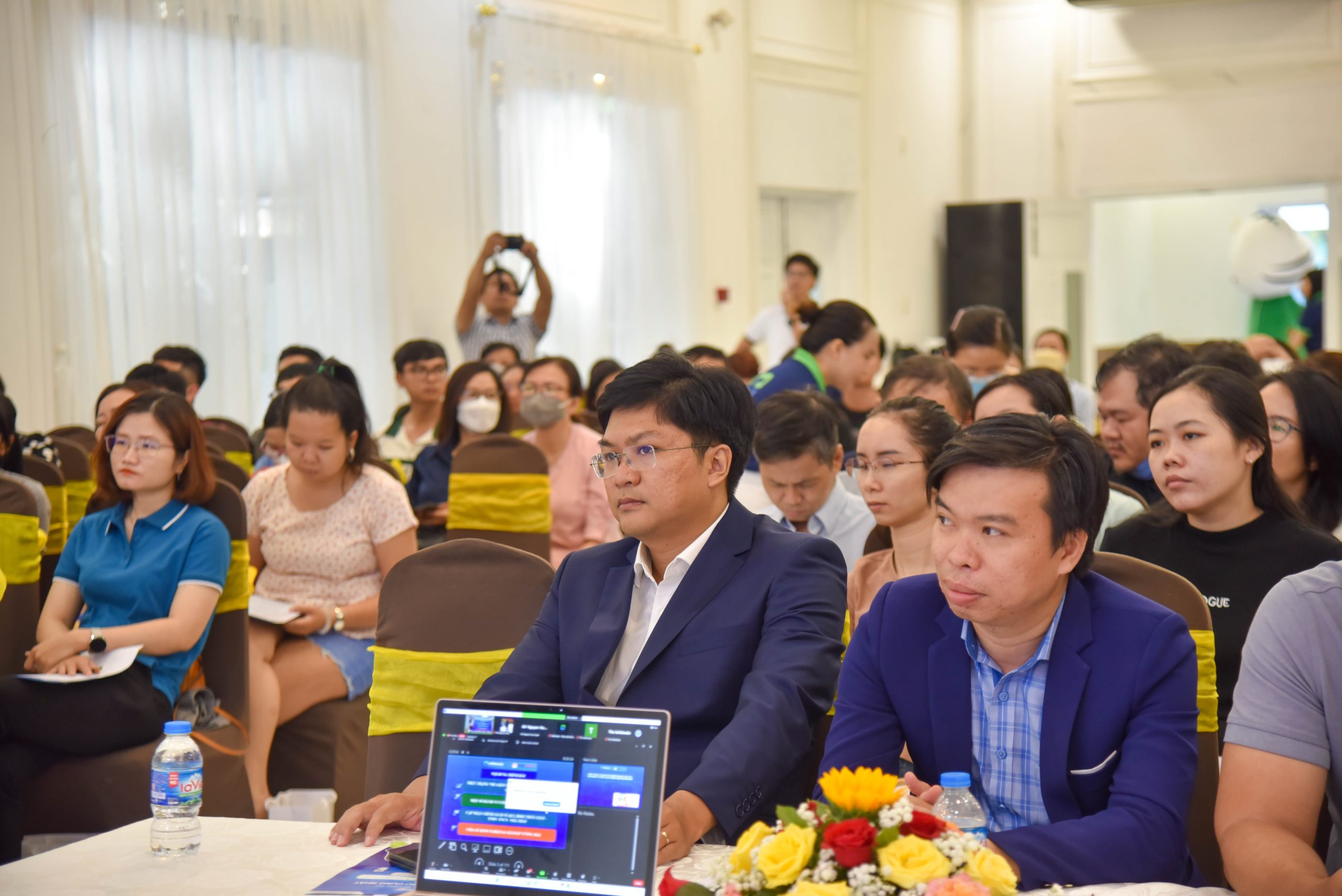 Việc xử lý chính xác các trường hợp liên quan đến hóa đơn không chỉ giúp doanh nghiệp tránh các rủi ro về thuế mà còn tăng cường sự minh bạch trong hoạt động kinh doanh của họ.